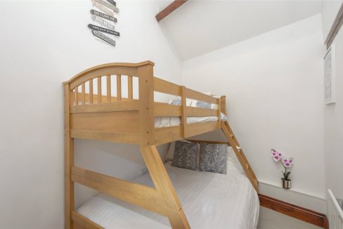 DRH200143_03.jpg