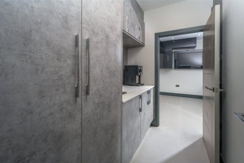 DRH240258_33.jpg