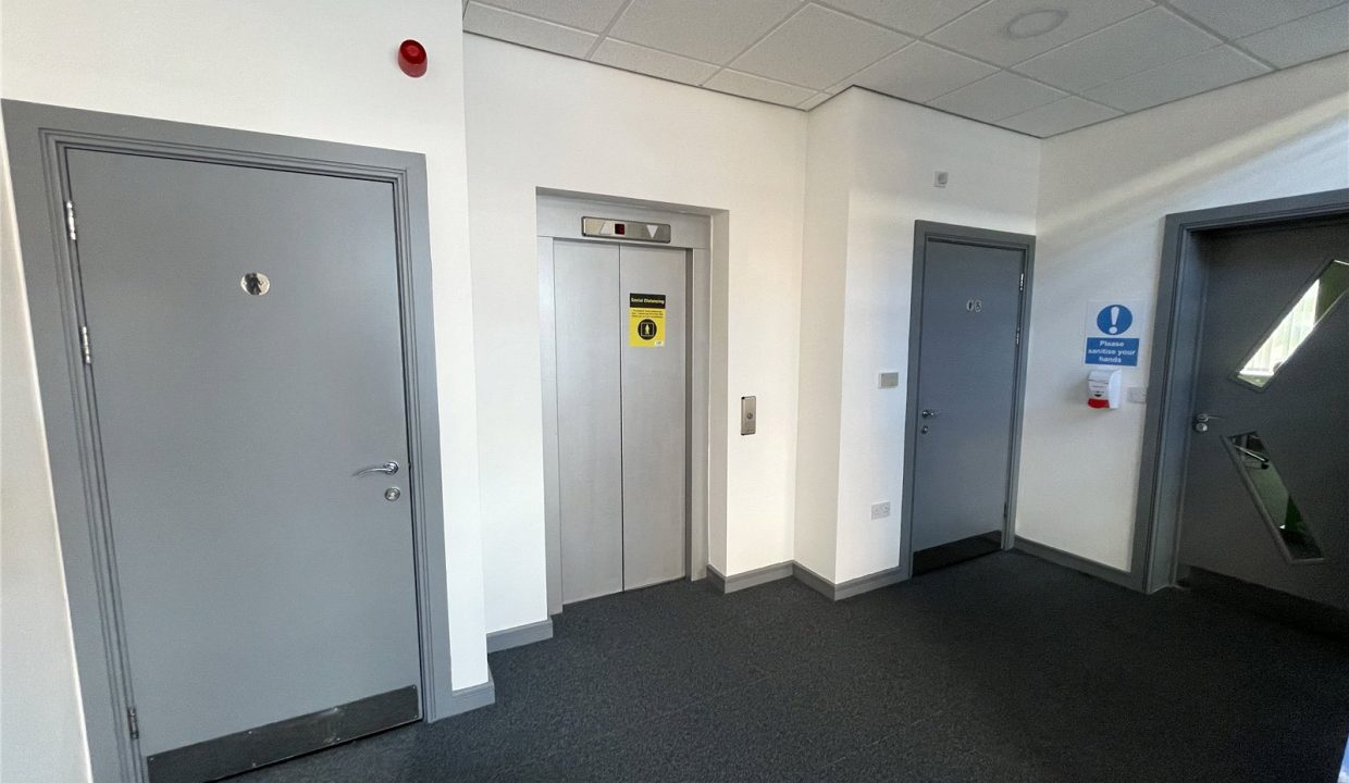CMR250074_11.jpg