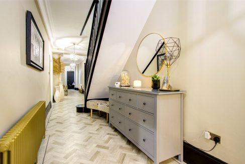 SND250096_61.jpg