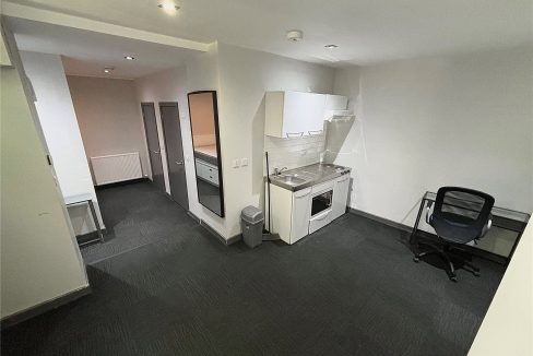 DRH210194_06.jpg