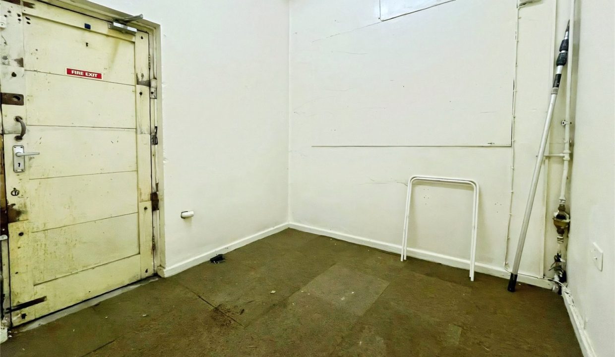 SND240023_07.jpg