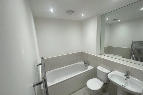 ALN260041_11.jpg