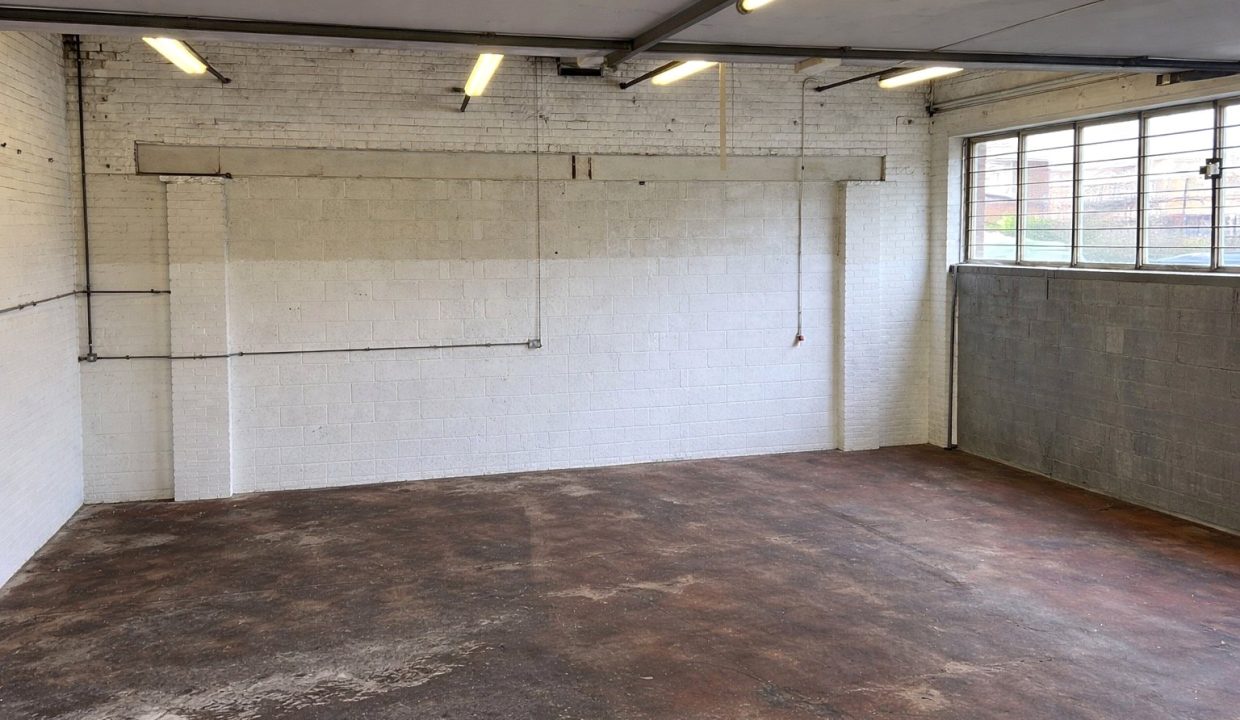 CMR260074_04.jpg