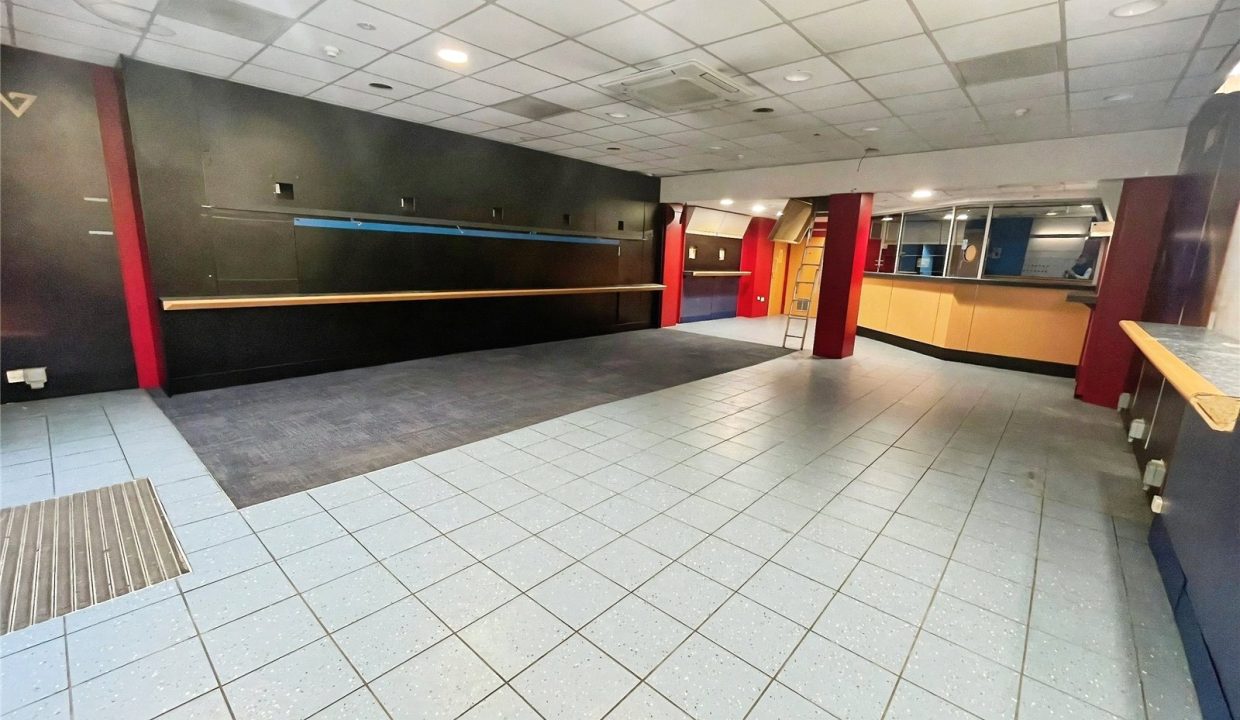 CMR260057_07.jpg