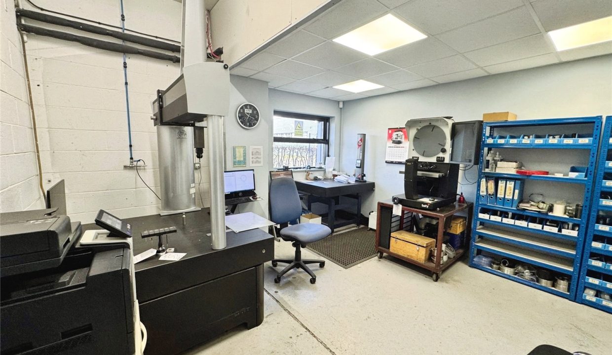 CMR260088_26.jpg