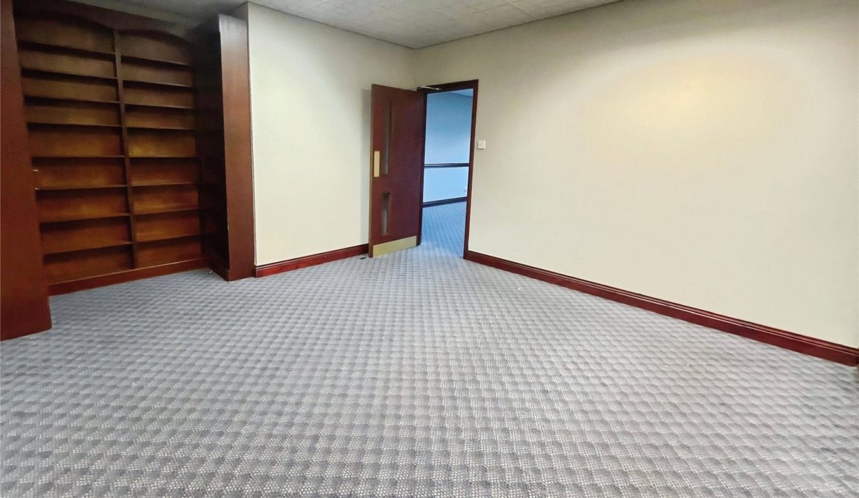 CMR260120_08.jpg