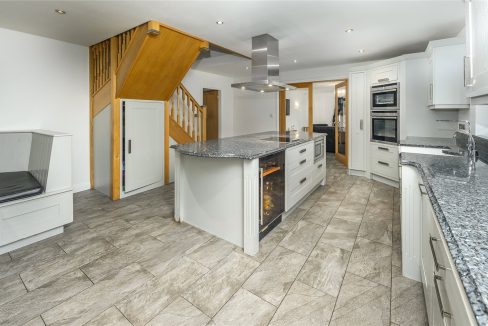 DRH230228_01.jpg