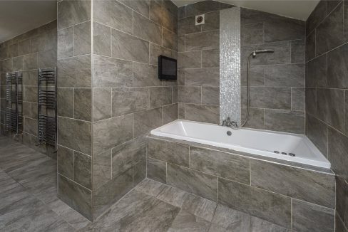 DRH230228_09.jpg