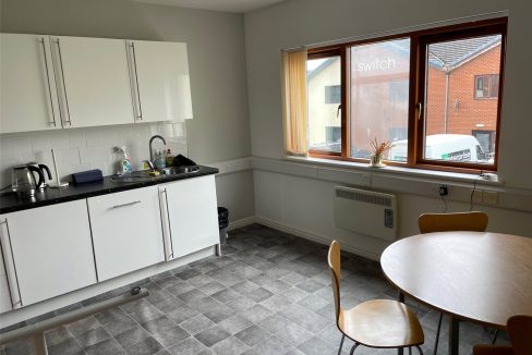 DRH240160_04.jpg