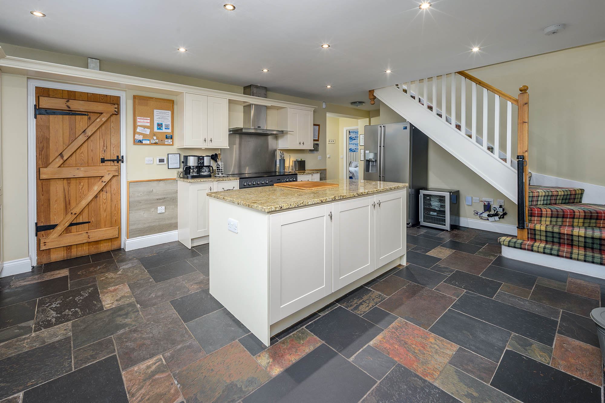 Kitchen-2-WEB.jpg