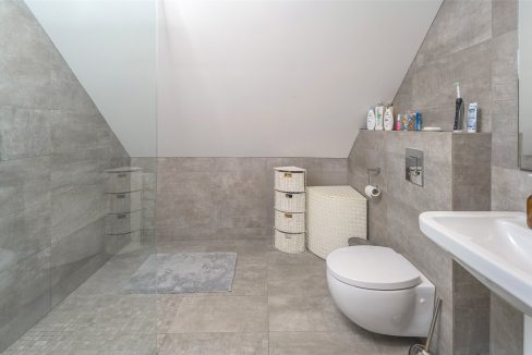 DRH210150_95.jpg