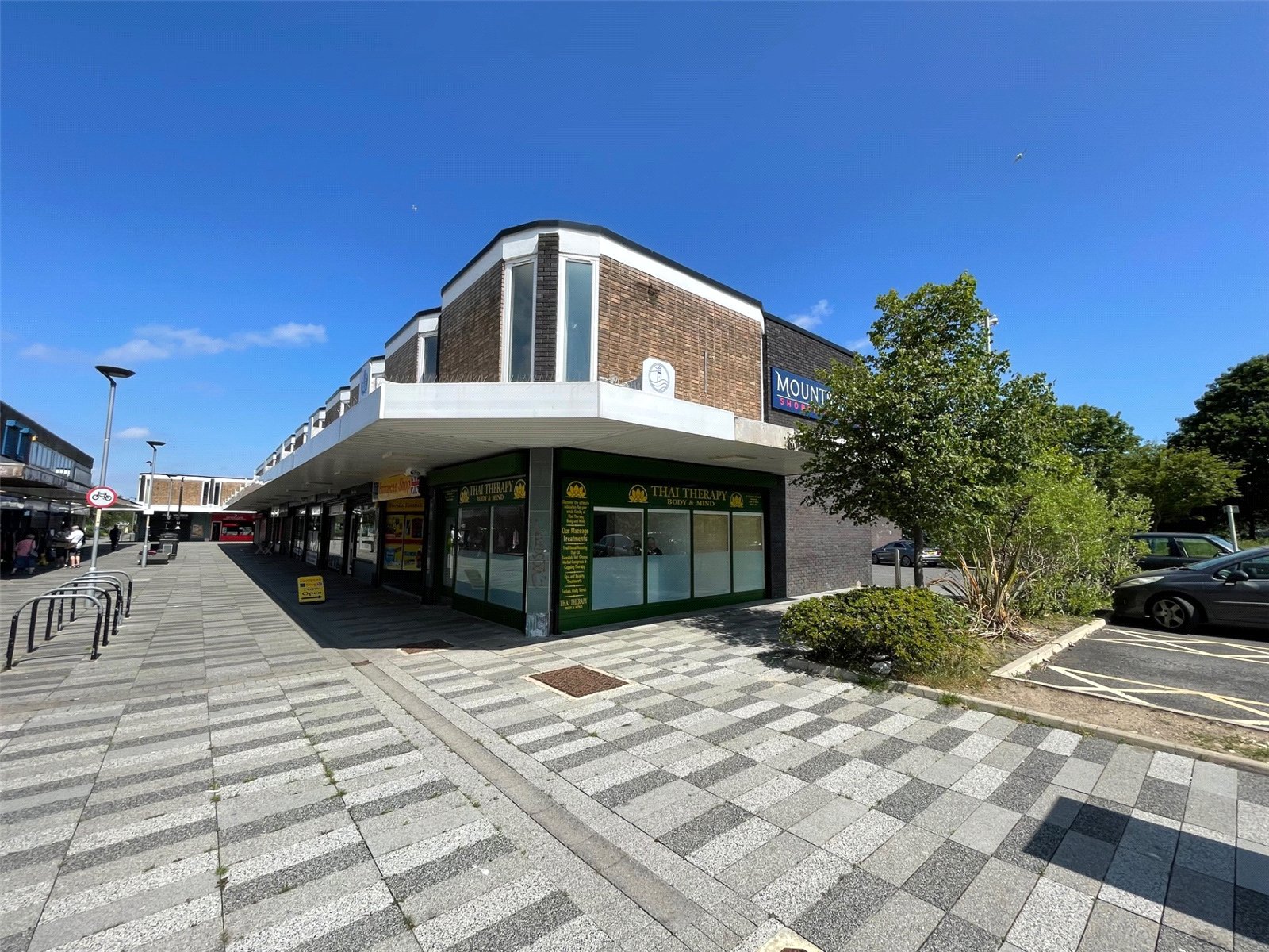 St James Mall, Mountbatten Shopping Centre