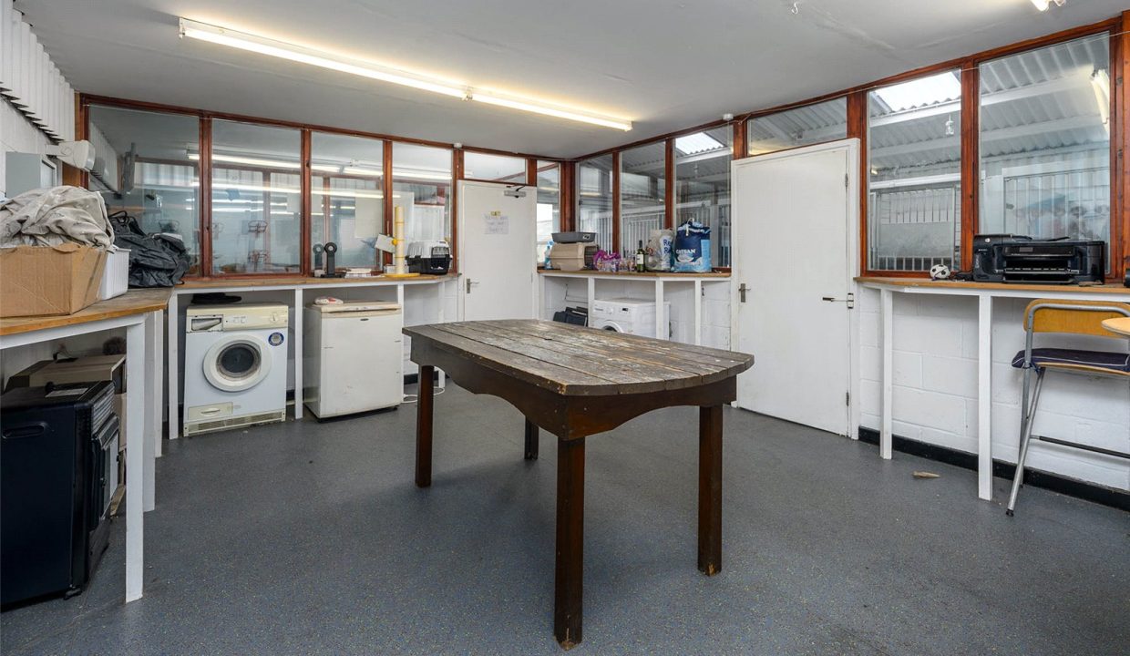 DRH220252_30.jpg