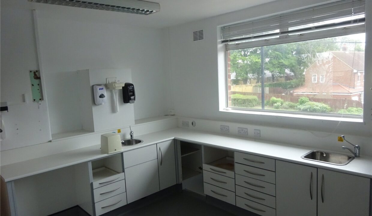 SND240079_05.jpg