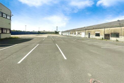 SND240087_07.jpg
