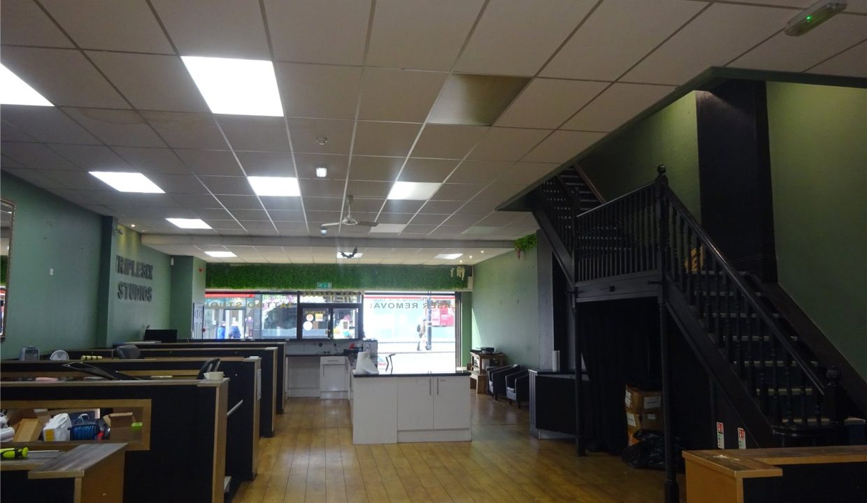SND250033_05.jpg