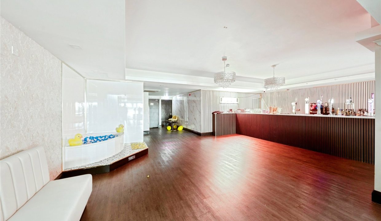 SND250247_31.jpg