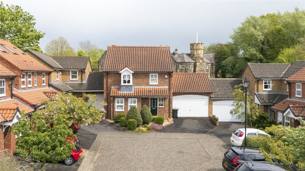 St Giles Close, Durham