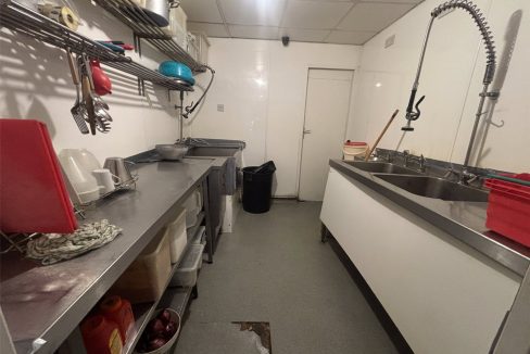 CMR260101_03.jpg