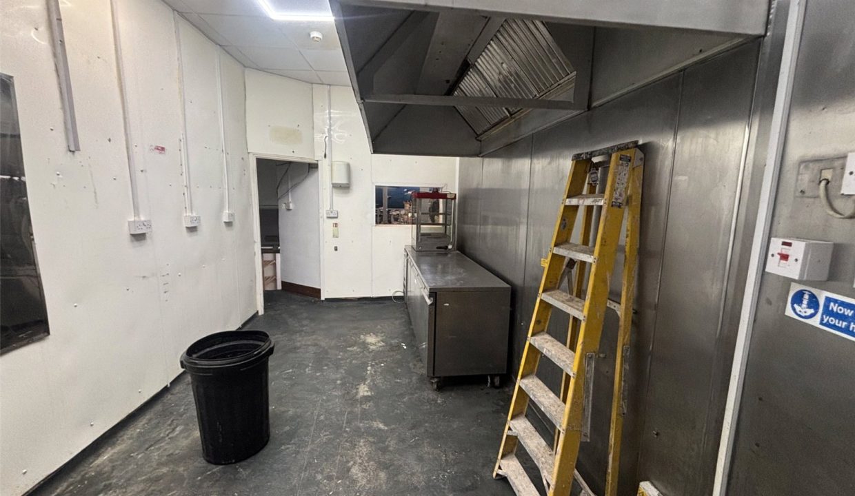 CMR260160_03.jpg