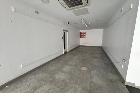SND260184_03.jpg