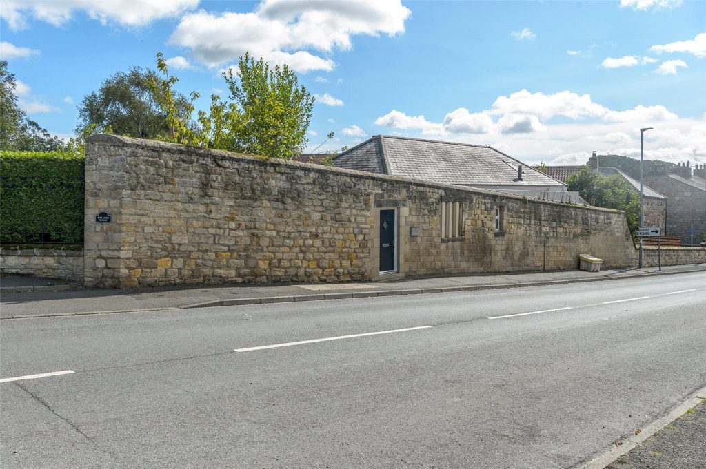 North Bank, Belford